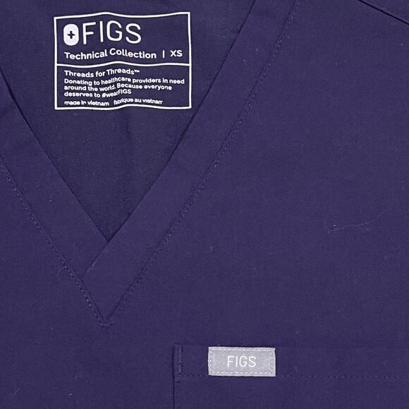 Figs Women's Purple Plum Scrubs Set - XS Catarina Top, XXS Zamora Pants - Picture 3 of 12